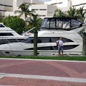 Meet your Posher, Rhonda